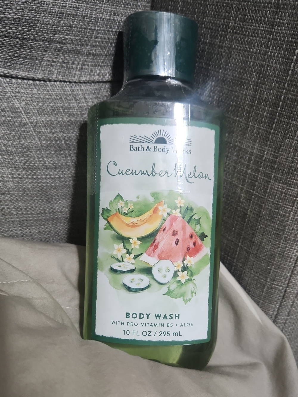 Bath & Body Works Cucumber Melon Body Wash - Picture 2 of 3